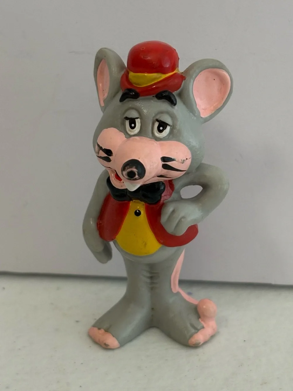 Chuck E Cheese Showbiz Pizza Time Toy Vintage 1985 Miniature PVC Figure